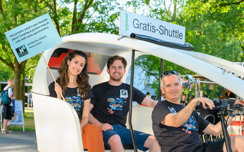 The Velotaxi took visitors all over the Campus Buch.