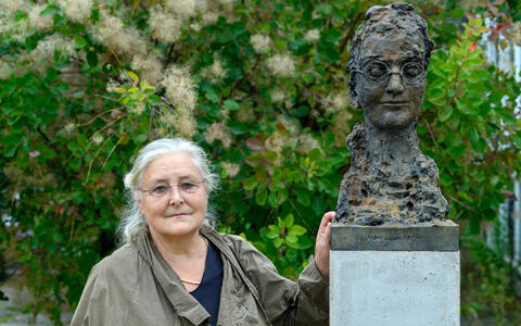 Marguerite Vogt bust and Anna Franziska Schwarzbach