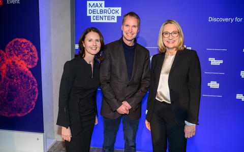 Maike Sander and Heike Grassmann with Volker Haucke